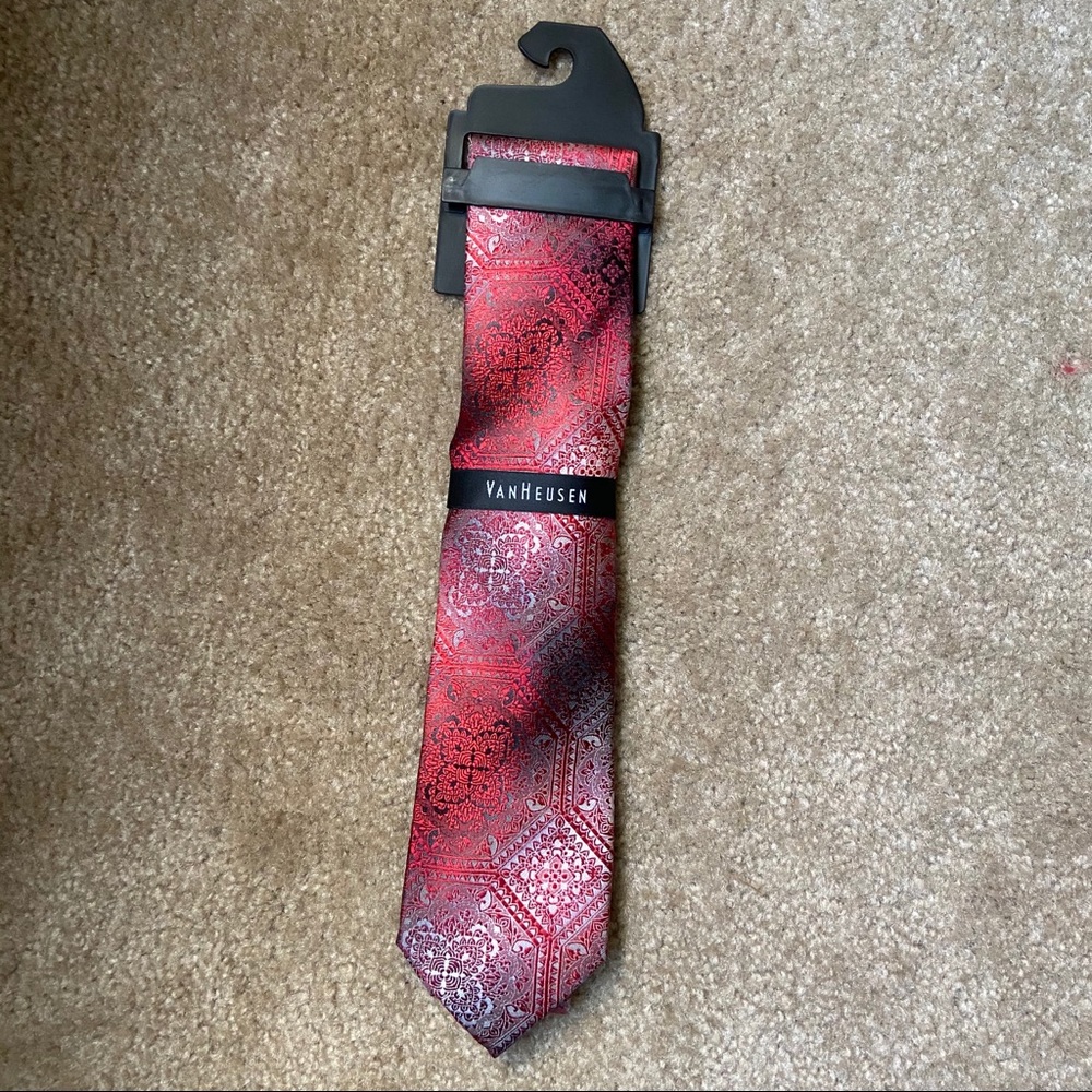 Van Heusen Tie